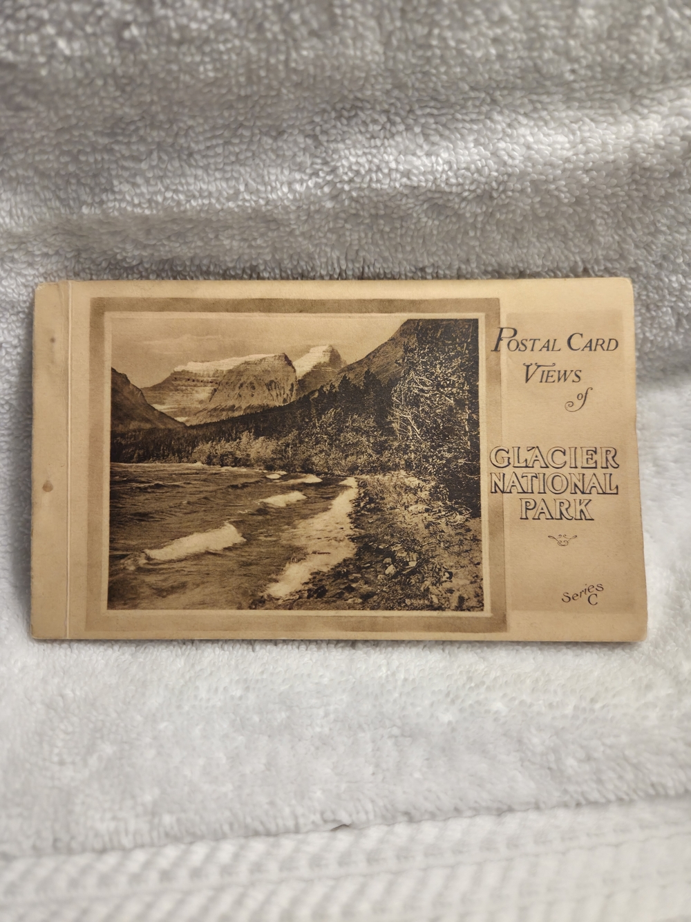 Glacier National Park Vintage Postal Card Views Booklet - 10 Cards.